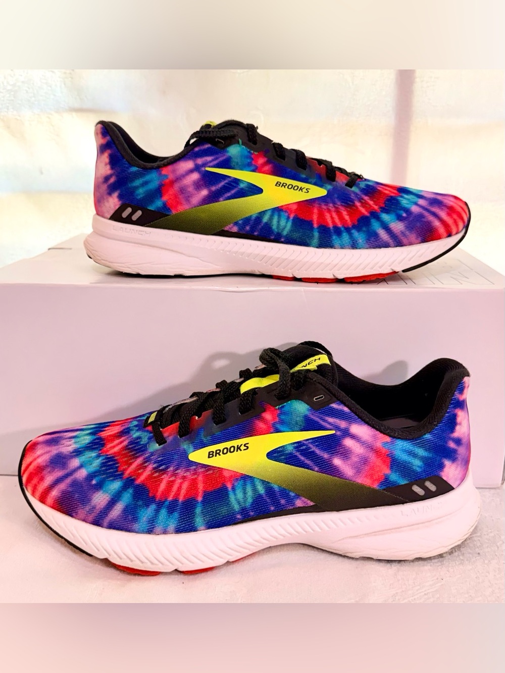 Brooks Launch 8 Tie-Dye Running Shoes S0043